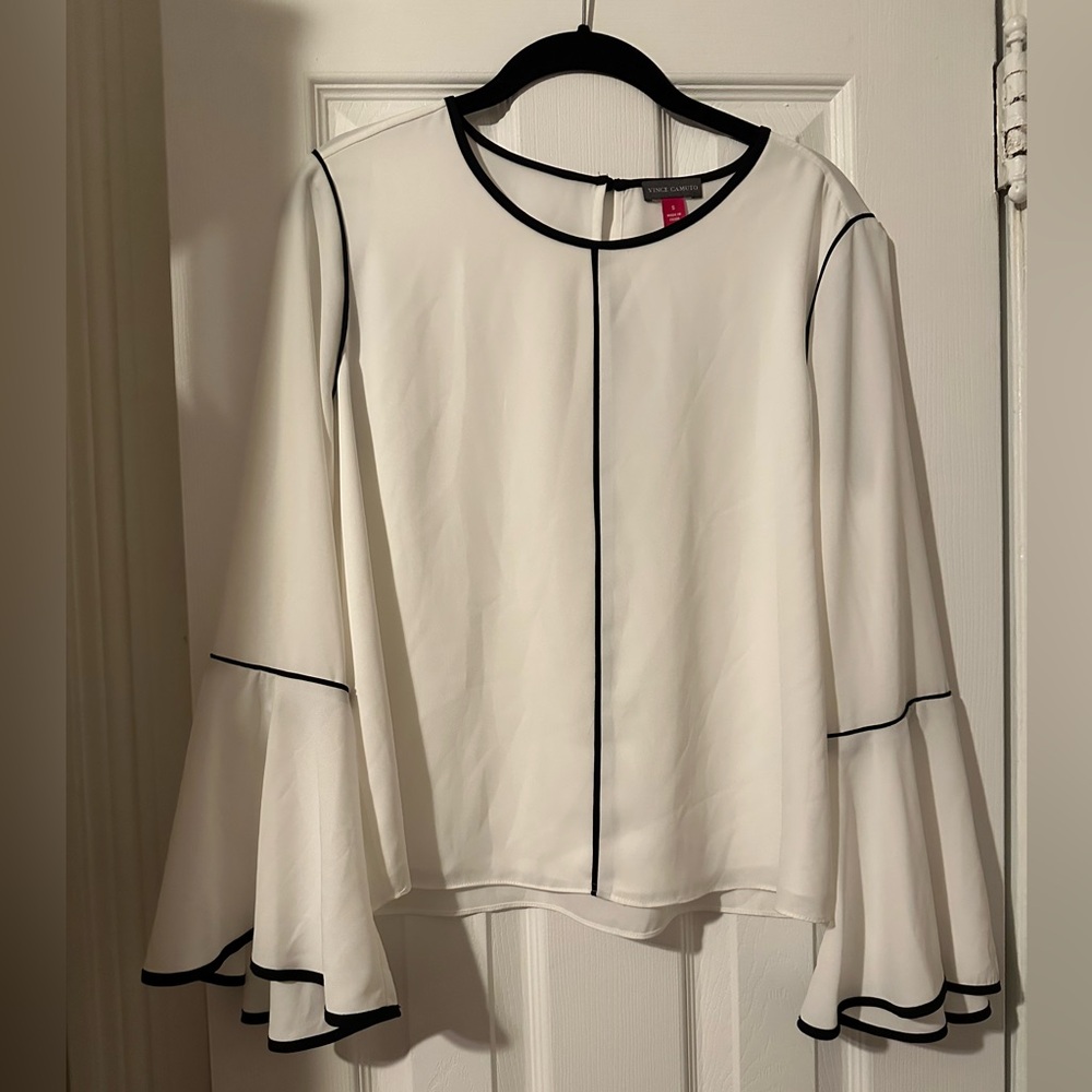 NWOT Vince Camuto Bell Sleeve Blouse